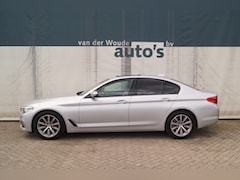 BMW 5-serie - 520d Automaat Luxury Line High -S.DAK-LEER-ECC