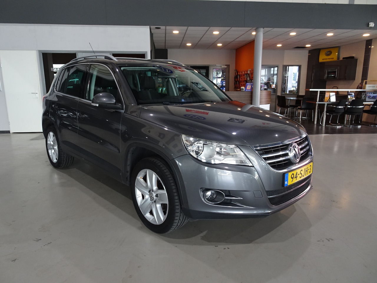 Volkswagen Tiguan - 1.4 TSI Sport&Style - AutoWereld.nl