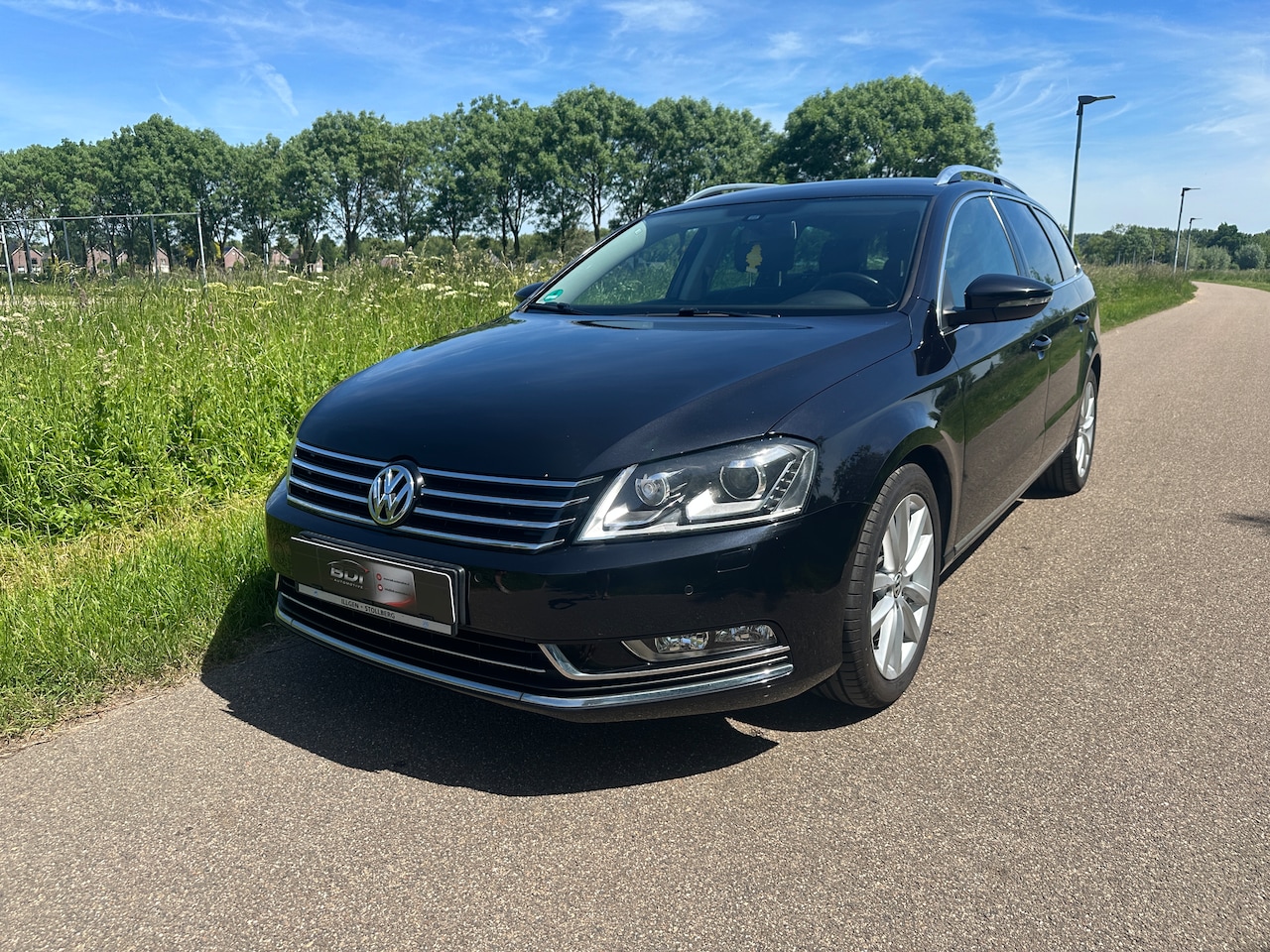 Volkswagen Passat Variant - 1.8 TSI Highline Standkachel | APK 27-05-2027 | Onderhoudsboekje | Trekhaal (elektrisch wegklapbaar) - AutoWereld.nl