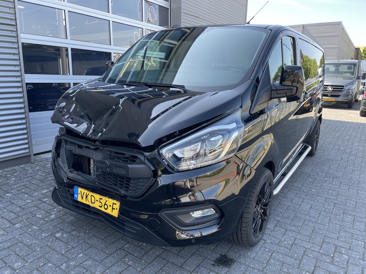 Ford Transit Custom - 340 2.0 TDCI L2H1 Limited 340 2.0 TDCI L2H1 Limited - AutoWereld.nl