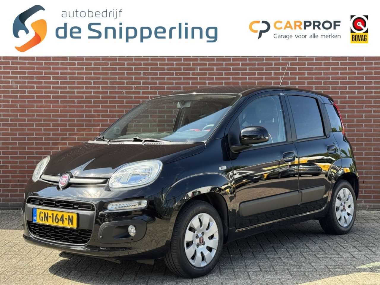 Fiat Panda - 0.9 TwinAir Lounge CLIMA PARKEERSENSOREN PRIVACY GLASS - AutoWereld.nl