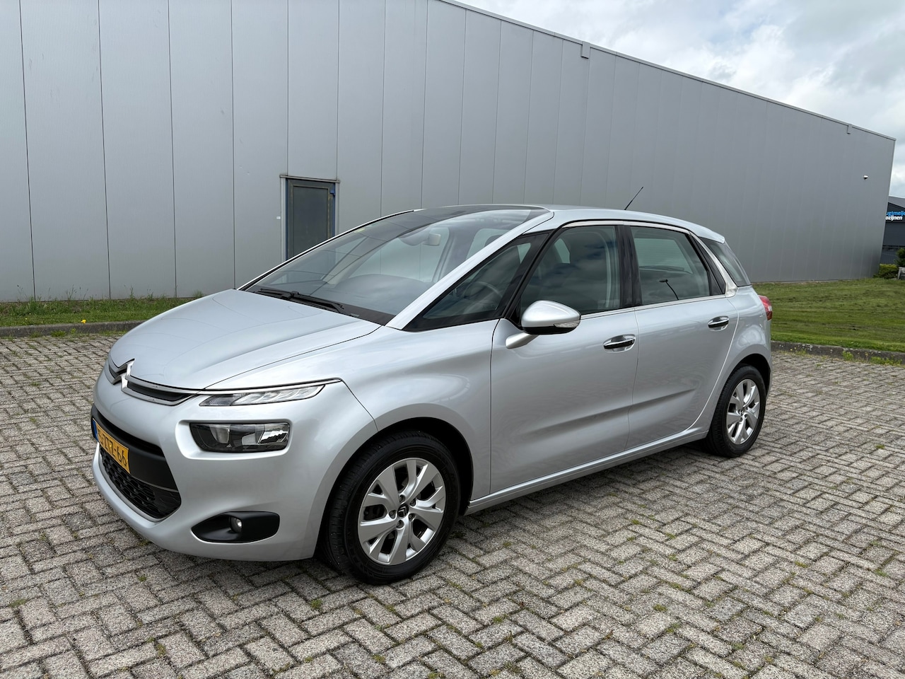 Citroën C4 Picasso - 1.6 e-HDi Business 1.6 eHDi Business, Automaat, Climaat control, Trekhaak, - AutoWereld.nl