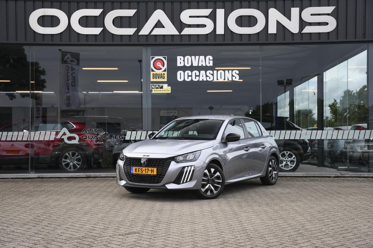Peugeot 208 - 1.2 100 Active 100PK/ APPLE CARPLAY/ NAVIGATIE - AutoWereld.nl