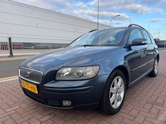 Volvo V50 - 2.0 Edition II /Airco/Cruise/Trekhaak/Frisse APK