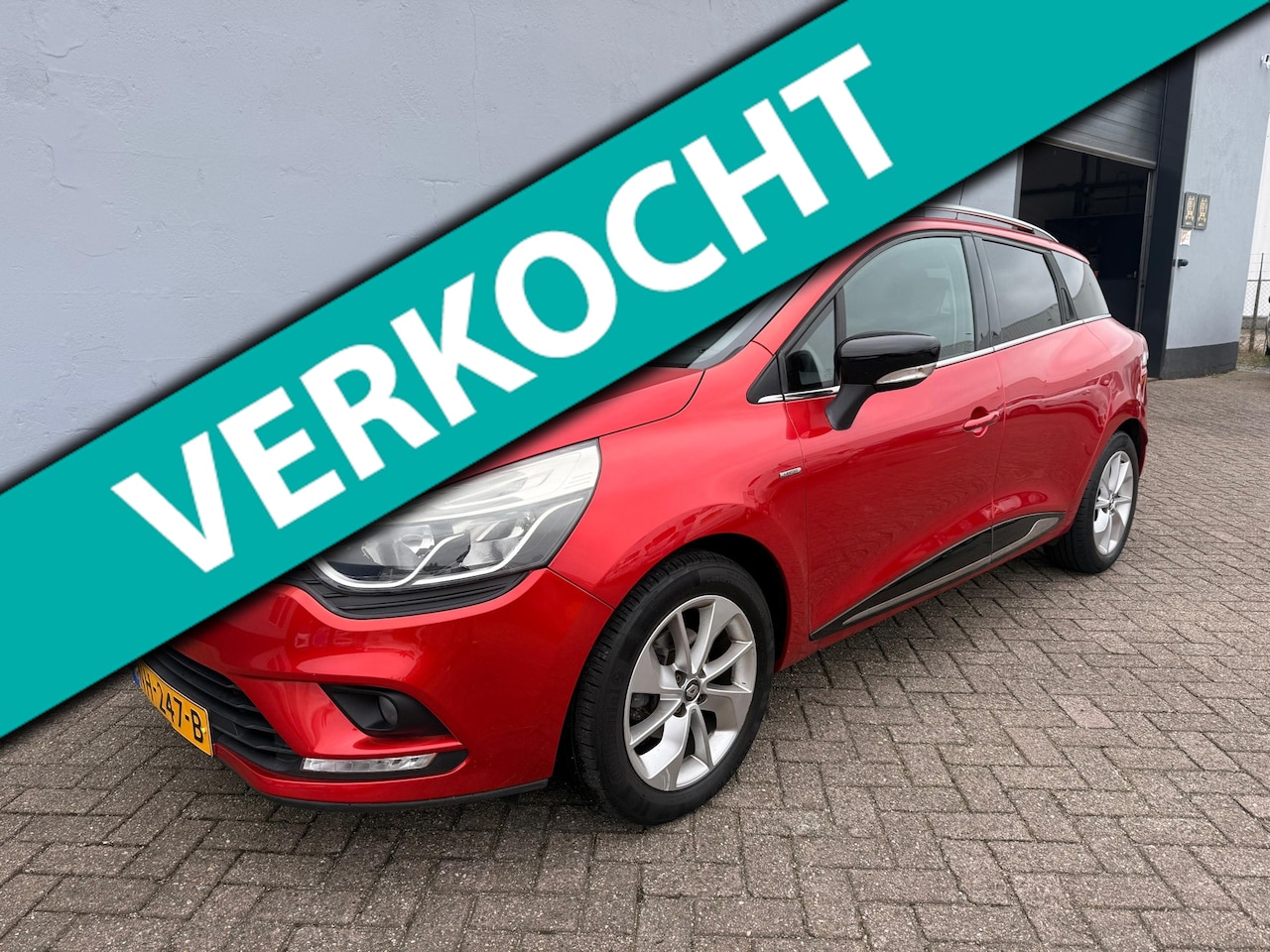 Renault Clio Estate - 0.9 TCe Limited - Airco - Cruise Control - AutoWereld.nl