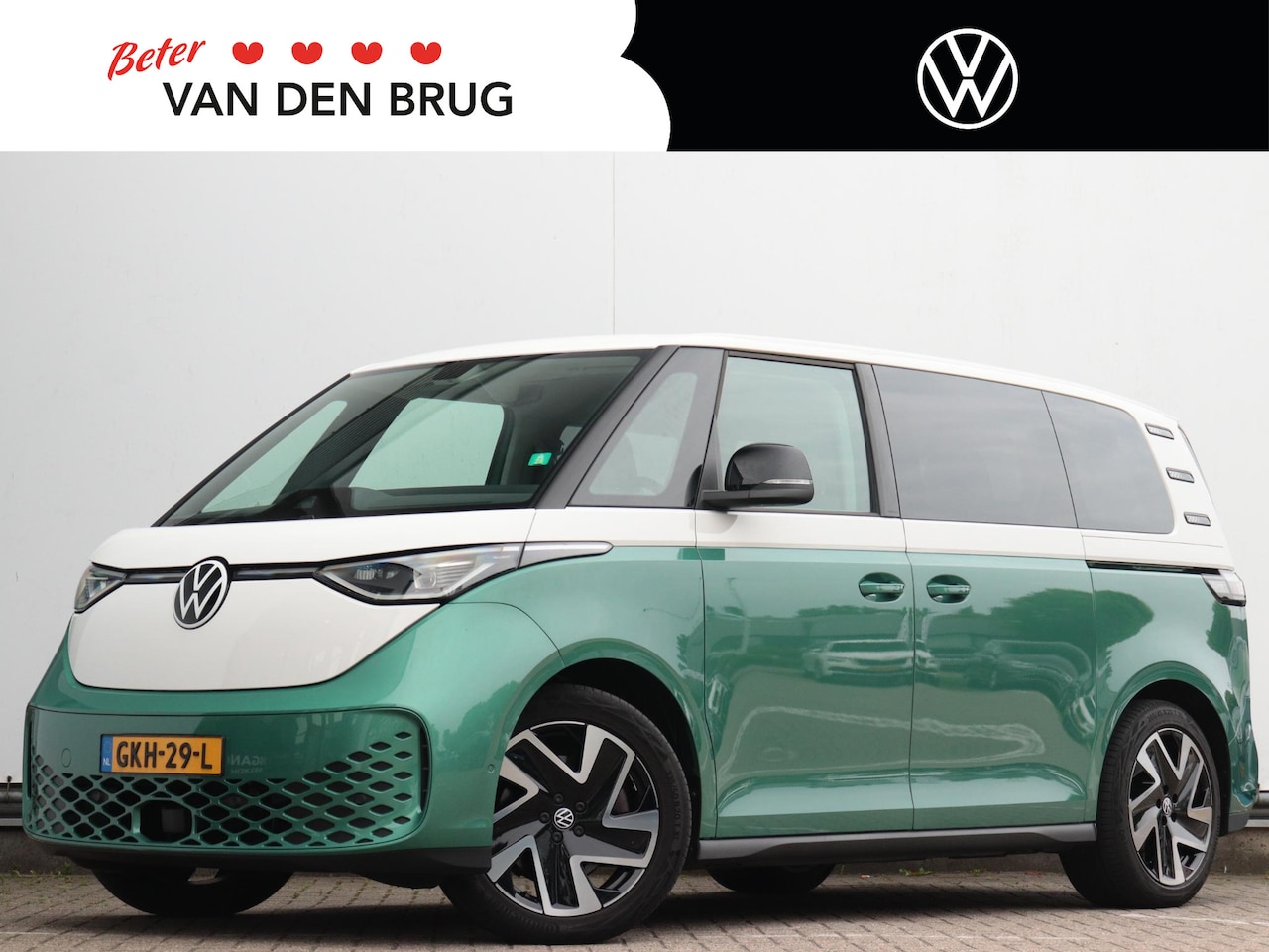 Volkswagen ID. Buzz - Pro 77kWh | Origineel two-tone | Stoel- en stuurverwarming | Achteruitrijcamera | 20" velg - AutoWereld.nl