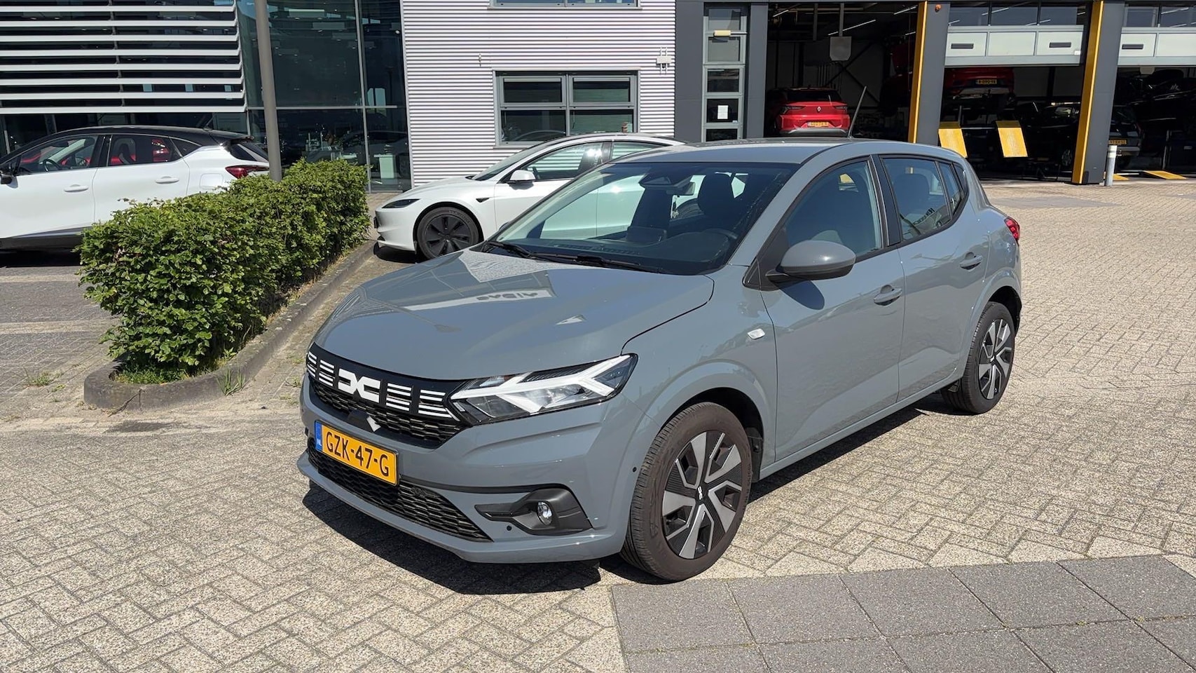 Dacia Sandero - 1.0 TCe 90 Expression | Navigatie | Apple Carplay / Android Auto | Cruise Control | Parkee - AutoWereld.nl