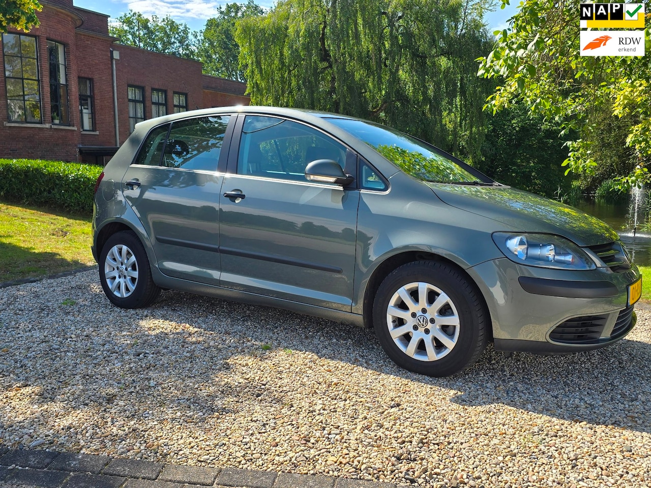 Volkswagen Golf Plus - 1.6 FSI Comfortline AUTOMAAT - AutoWereld.nl