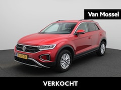 Volkswagen T-Roc - 1.5 TSI Life 150 PK| Origineel Nederlands | 1e Eigenaar | Dealeronderhouden | Trekhaak | N