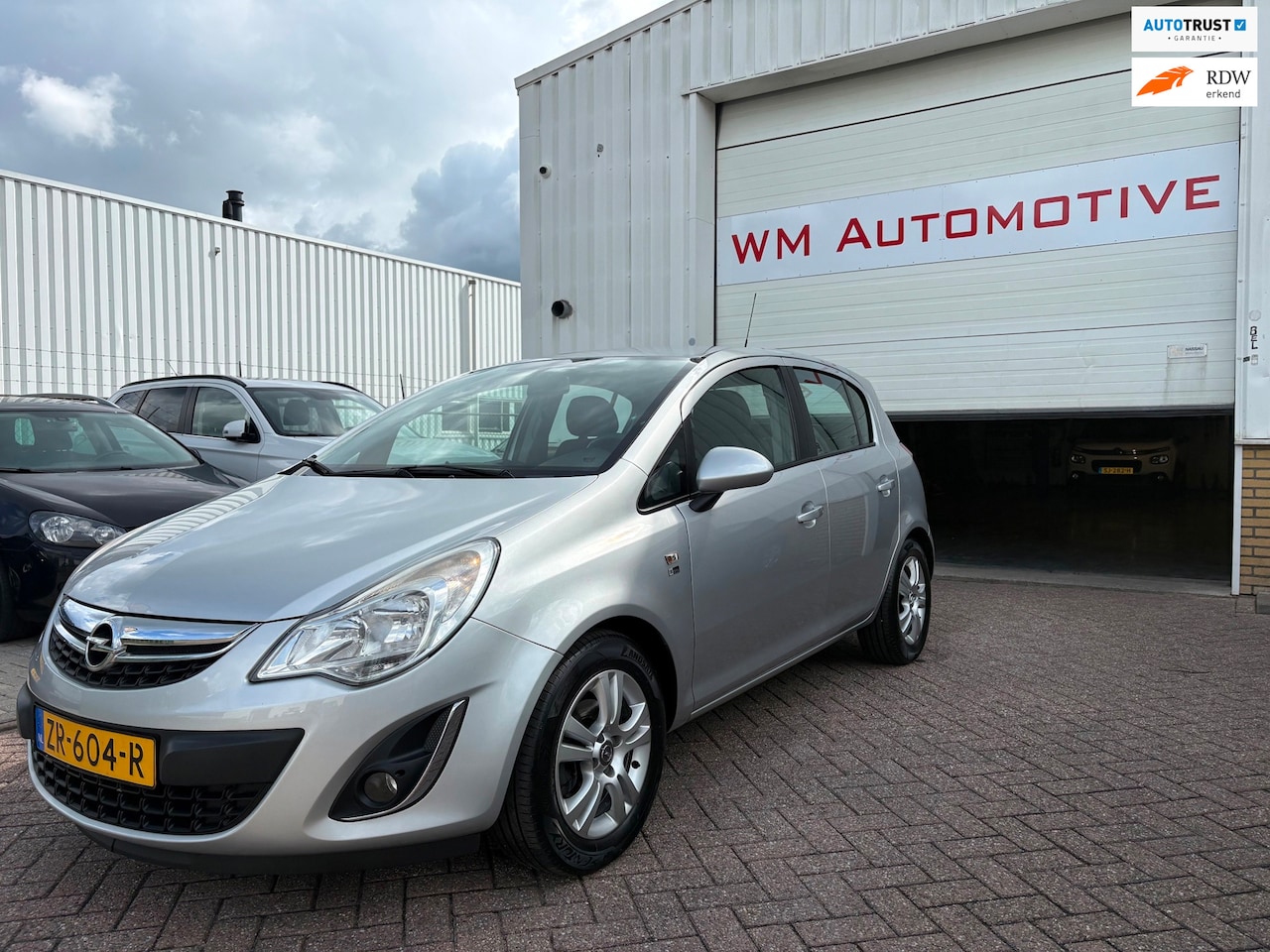 Opel Corsa - 1.2-16V Design Edition AIRCO NAVI - AutoWereld.nl