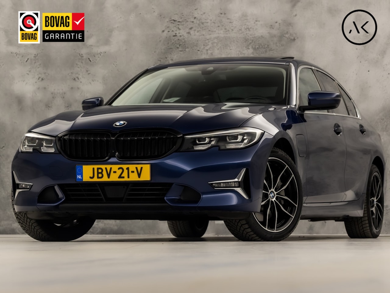 BMW 3-serie - 330e High Executive 252Pk Automaat (SCHUIFDAK, DEALER ONDERHOUDEN, APPLE CARPLAY, GROOT NA - AutoWereld.nl
