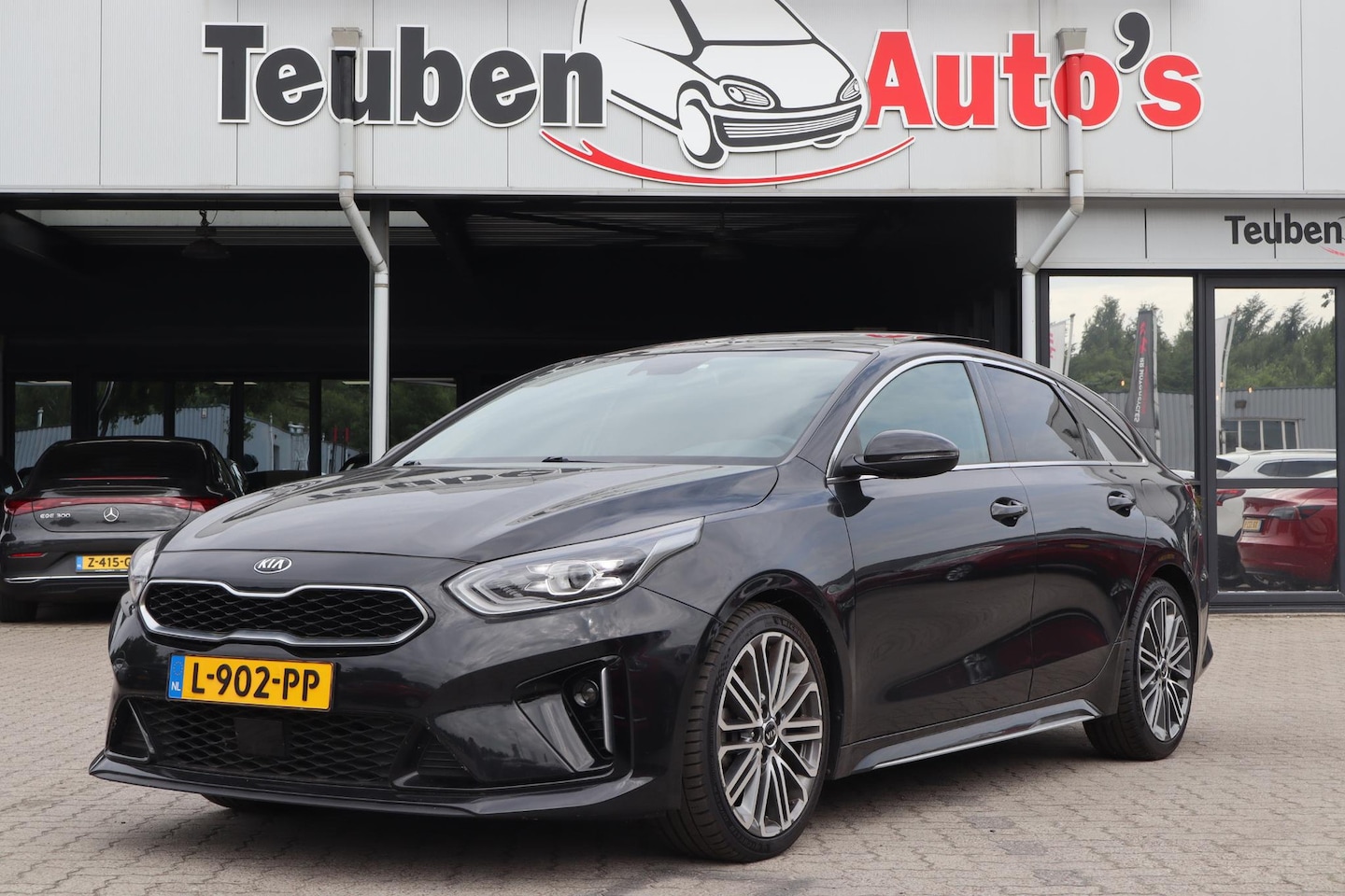 Kia Pro cee'd - 1.5 T-GDI GT-PlusLine Panoramadak | Schuif-kanteldak | Apple Carplay | Voorstoelen en acht - AutoWereld.nl