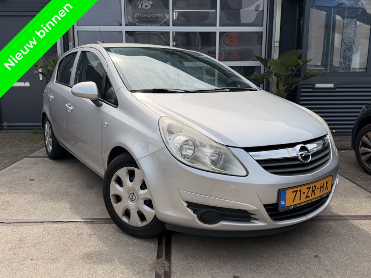 Opel Corsa - 1.2-16V Business Automaat Airco 5drs! Inruilkoopje! - AutoWereld.nl
