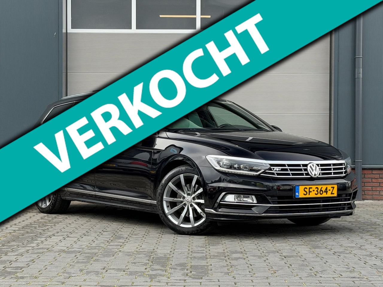 Volkswagen Passat Variant - 1.4 TSI/150pk ACT Highline Business R|NAP|Dealer on.|Pano|Trekhaak|2x R-line|Camera|R line - AutoWereld.nl