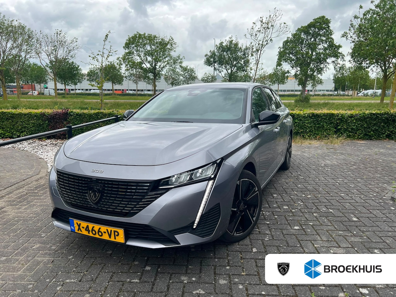 Peugeot e-308 SW - Allure EV 54 kWh | SOH 93% | Stoelverwarming | Stuurverwarming | Navigatie | Verwamde Voor - AutoWereld.nl