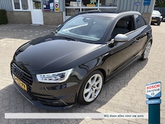 Audi A1 Sportback - 1.0 TFSI 95pk S Line Edition - Navigatie - Parkeersensoren