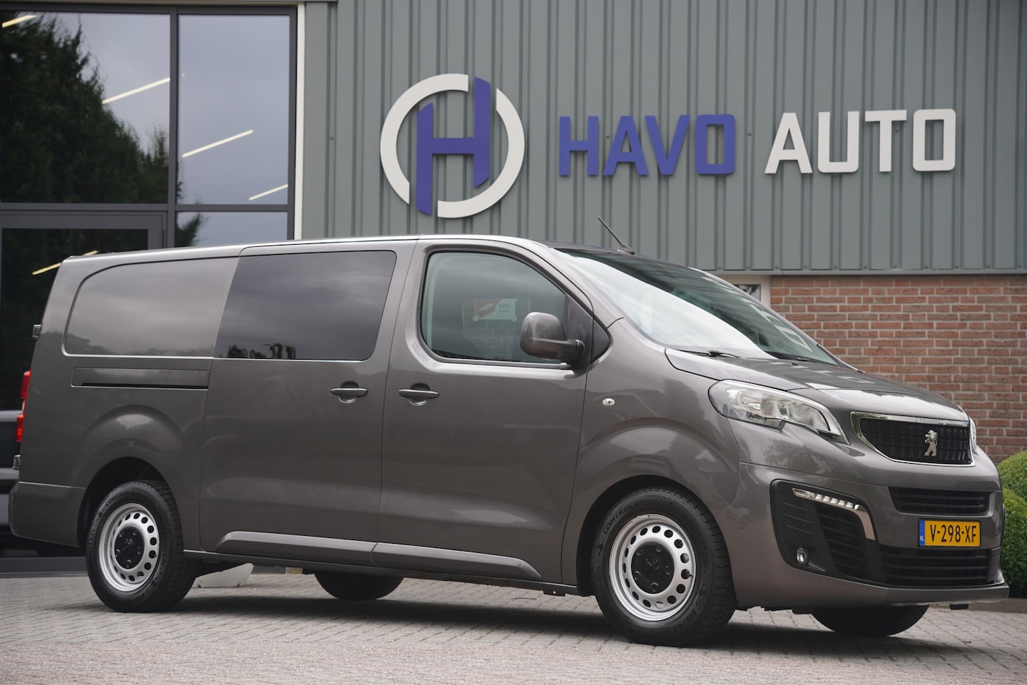 Peugeot Expert - 231L 2.0 BlueHDI 180 DC Premium 231L 2.0 BlueHDI 180 DC Premium, NAVI, TREKHAAK, NAP - AutoWereld.nl