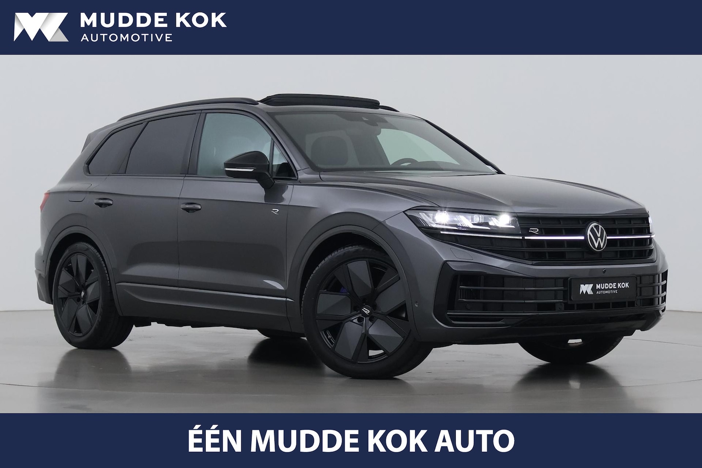 Volkswagen Touareg - 3.0 TSi eHybrid 4MOTION R | FINAL EDITION | Luchtvering | Trekhaak | Panoramdak | Dynaudio - AutoWereld.nl