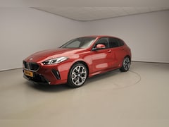 BMW 1-serie - 5-deurs 120 | M-Sportpakket | LED | Navigatie | Sportstoelen | Stoelverwarming | DAB | Alu