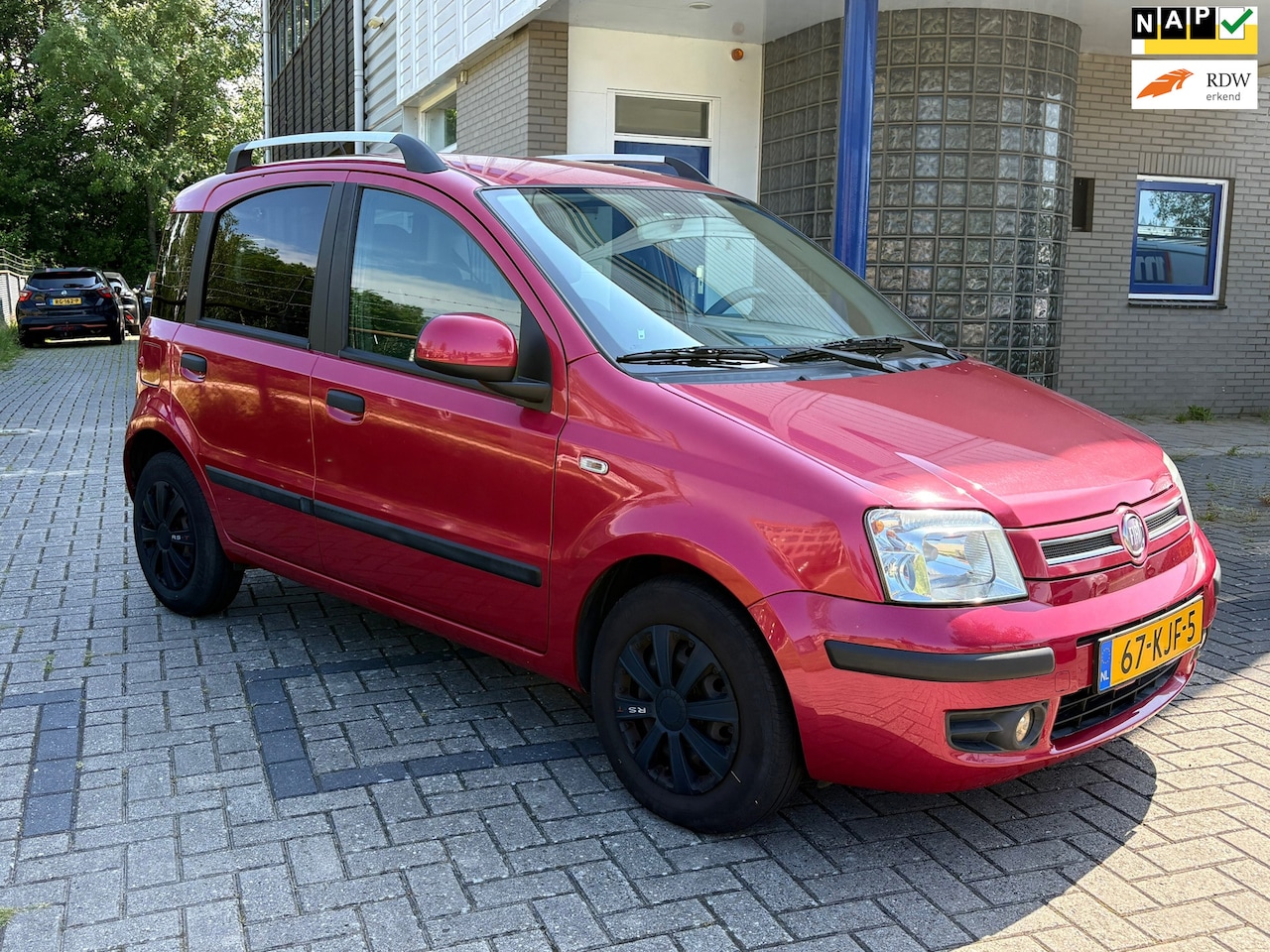Fiat Panda - 1.2 Emotion/Clima/Zeer nette/Apk/Lage KM!!! - AutoWereld.nl