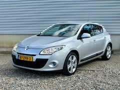 Renault Mégane - 1.6 Dynamique [ Dealer oh, Cruise, Ecc |