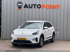 Kia e-Niro - ExecutiveLine 64 kWh FASE 3 SOH 100% Warmtepomp JBL LEER DEALER OND