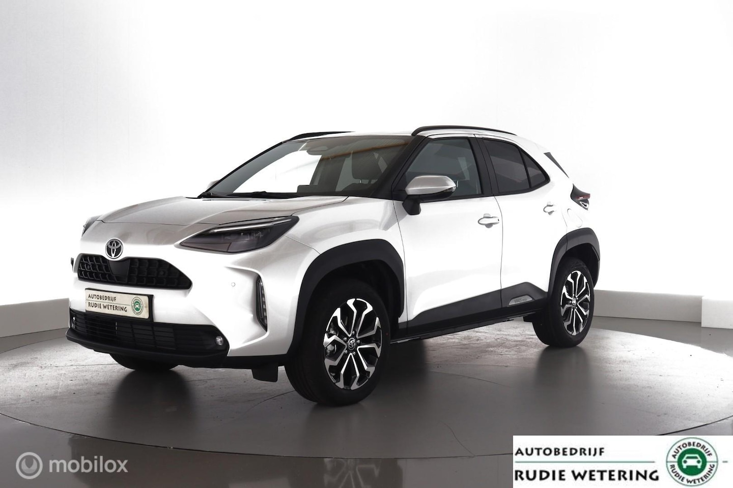 Toyota Yaris Cross - 1.5 Hybrid 130 Dynamic comfortpack|DMC|Carplay|cam|lmv18 - AutoWereld.nl
