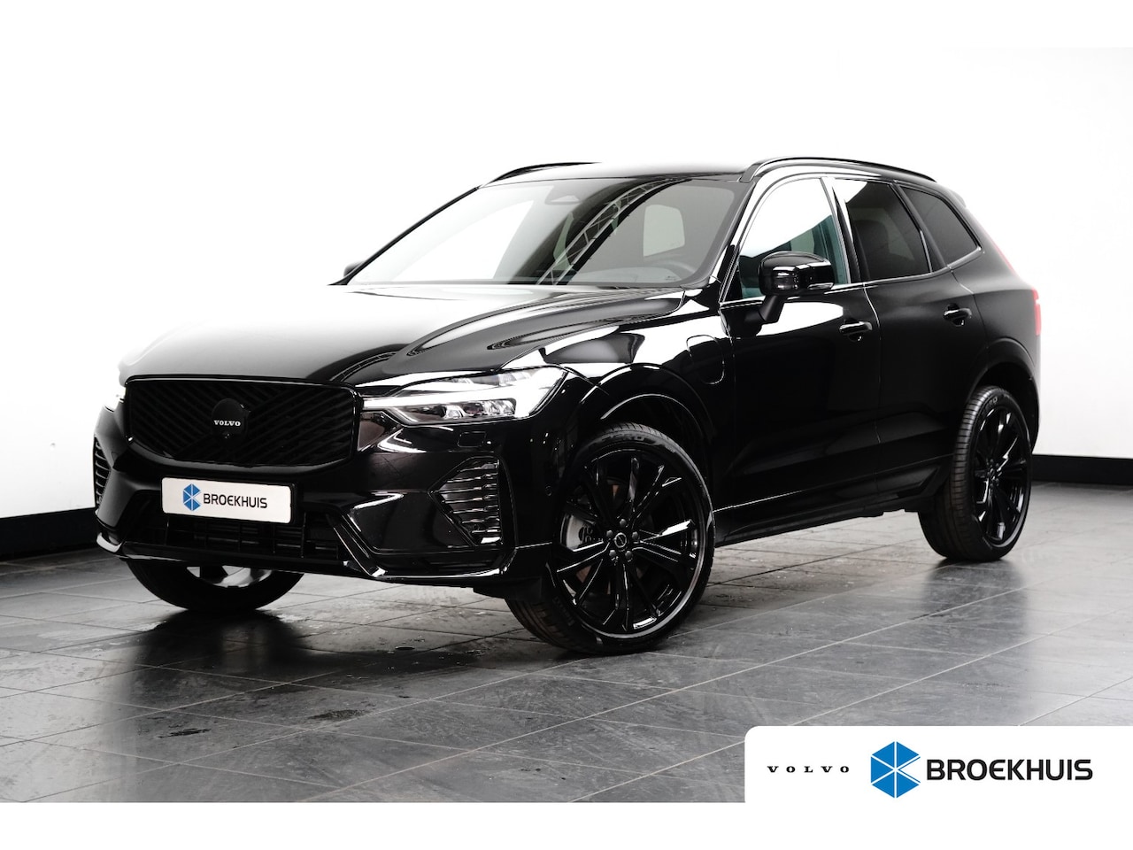 Volvo XC60 - 2.0 T8 Plug-in hybrid AWD Plus Black Edition | Achterbank verwarmd | Achteruitrijcamera | - AutoWereld.nl
