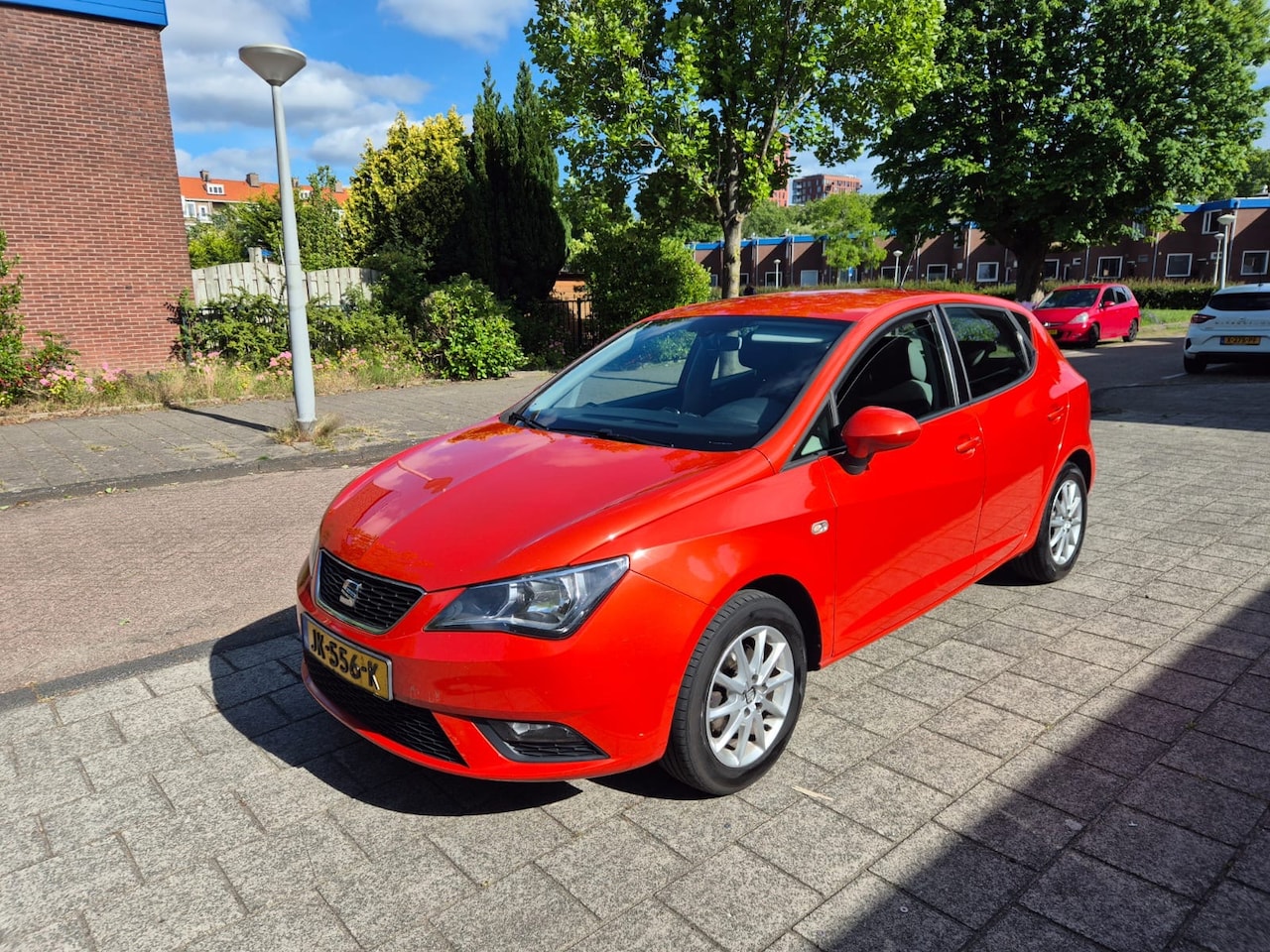 SEAT Ibiza - 1.4 TDI Style Connect NW APK Euro 6 Orange Metallic - AutoWereld.nl