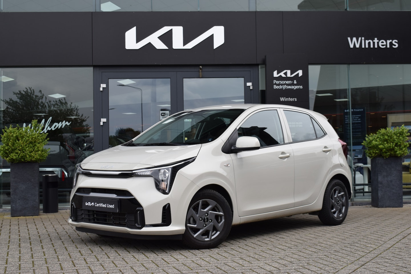 Kia Picanto - 1.0 DPi DynamicPlusLine Automaat | Navigatie | Cruise Control | Stoelverwarming | Tot 10jr - AutoWereld.nl