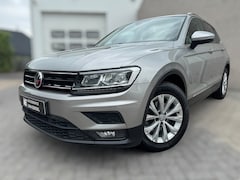 Volkswagen Tiguan - 1.4 TSI Comfortline Business TREKHAAK / ACC / PDC / ECC / CARPLAY / NL AUTO MET NAP / LMV