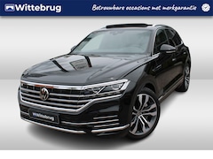 Volkswagen Touareg - 3.0 TSi eHybrid 381pk 4MOTION Elegance Automaat / Panoramadak / Luchtvering / Leder / 360