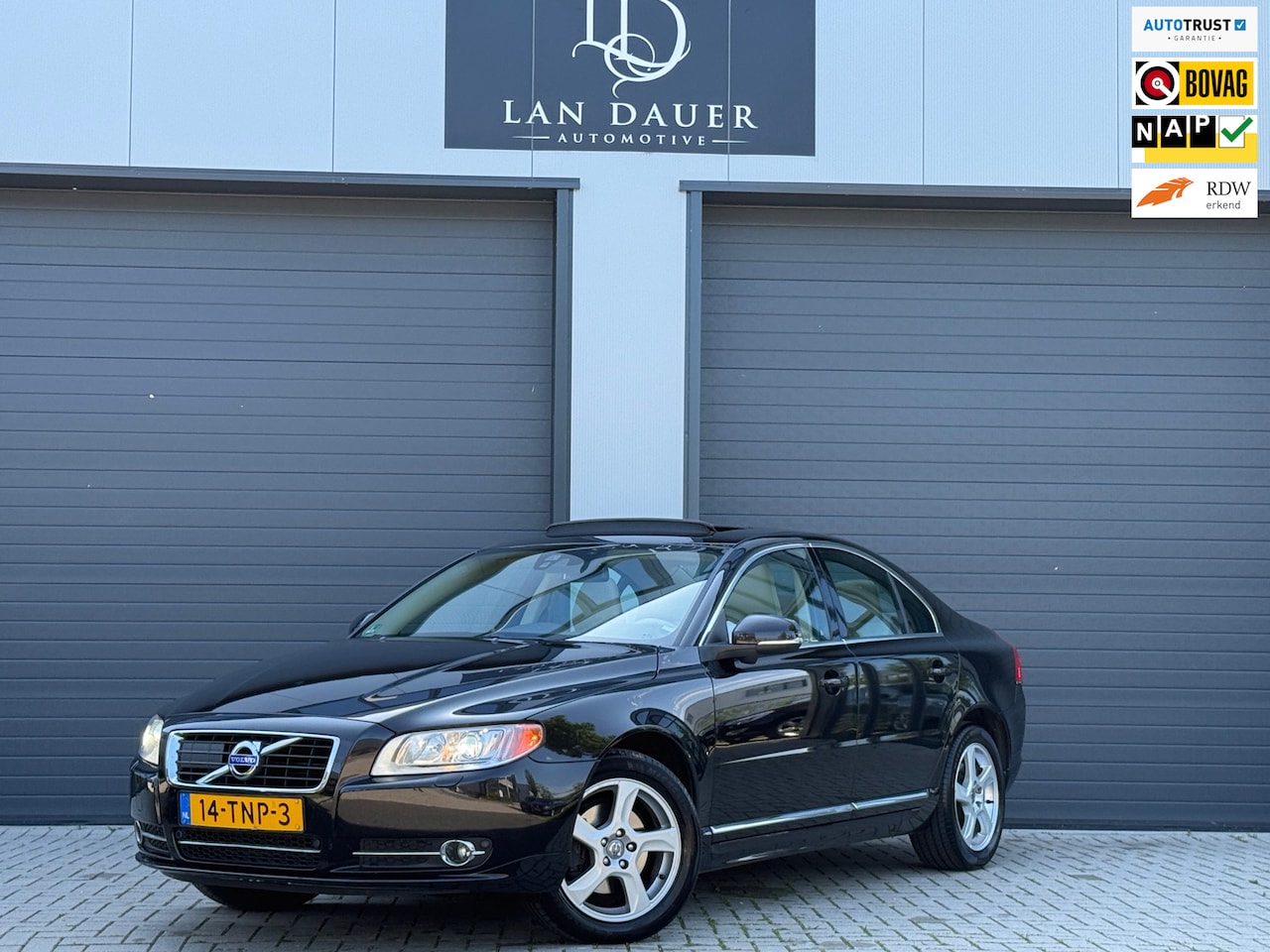 Volvo S80 - 2.0 T5 Limited Edition / AUTOMAAT / LEDER / DAKJE - AutoWereld.nl