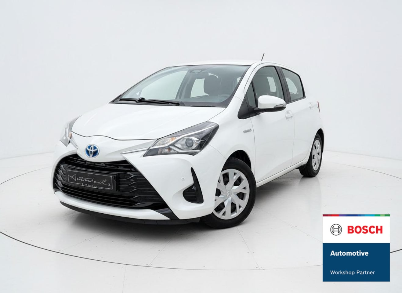 Toyota Yaris - 1.5 Hybrid Active CRUISE - NAVI - CLIAMTE - VOLLEDIG ONDERHOUDEN - AutoWereld.nl