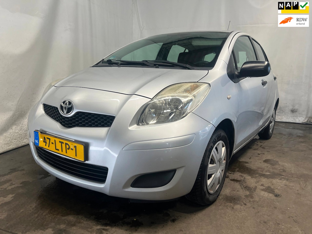 Toyota Yaris - 1.0 VVTi Acces - Koelvloeistof Lekkage - Schade - AutoWereld.nl