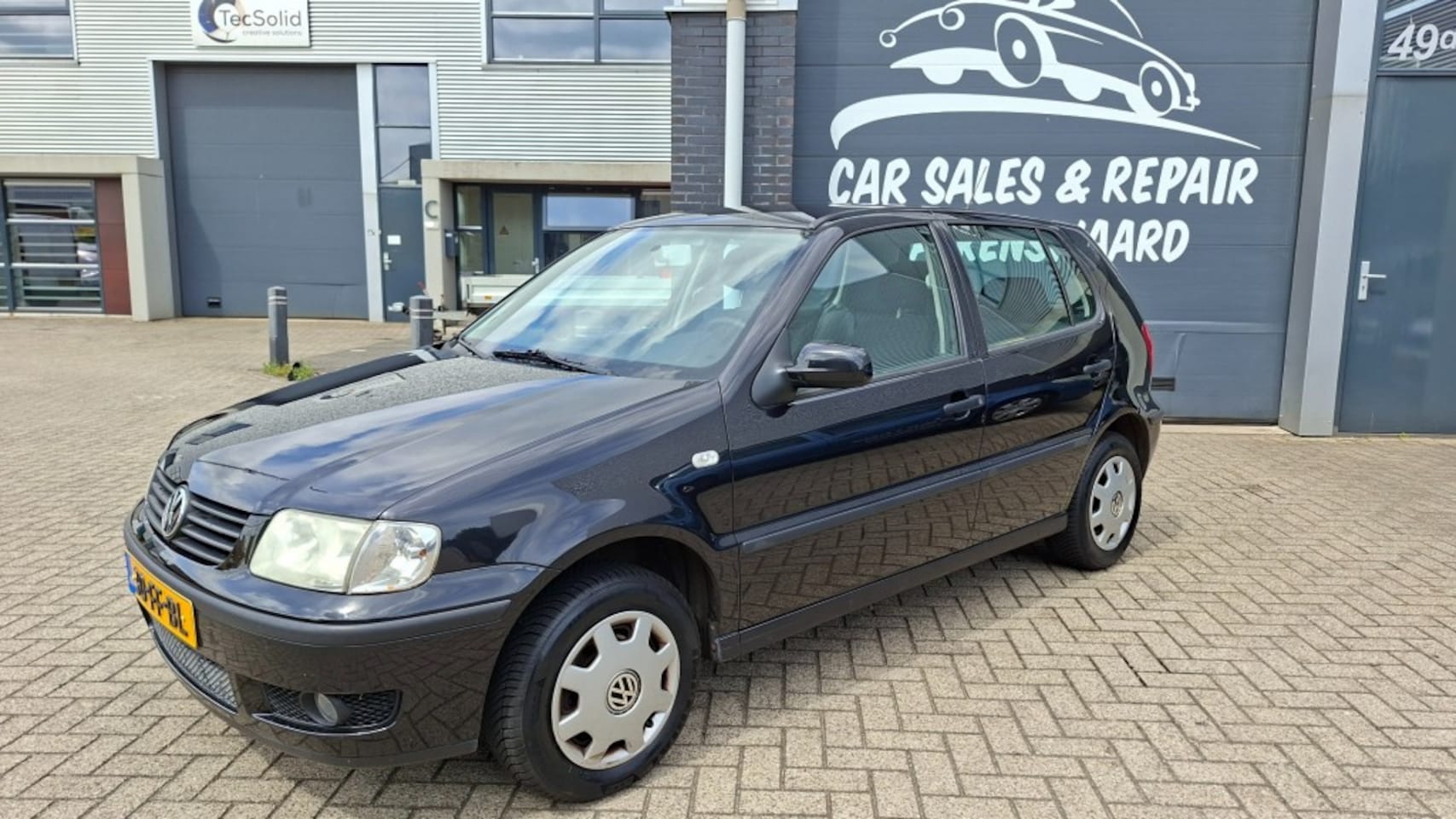 Volkswagen Polo - 1.4i 5-deurs met nieuwe APK en 4 nieuwe Banden - AutoWereld.nl