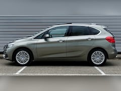 BMW 2-serie Active Tourer - 225e xDrive Luxury Line Step6 I Pano I Leder I LED I Navi I Sportstoelen I