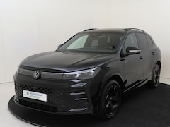 Volkswagen Tiguan - 1.5 eHybrid R-Line Edition | SoH 100% | Panoramadak | Lederen bekleding ‘Varenna’ | Trekha
