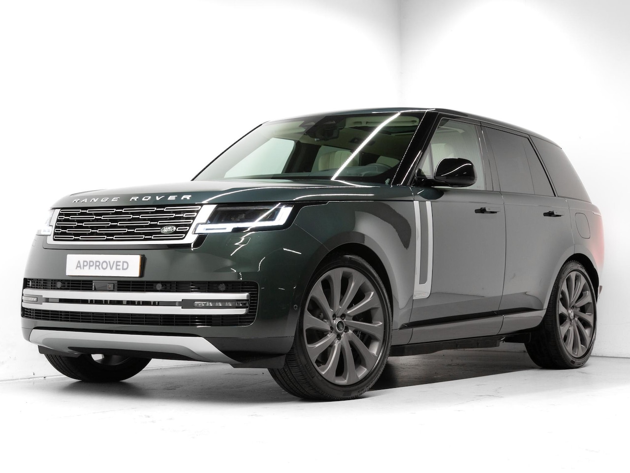 Land Rover Range Rover - 3.0 P550e Autobiography PHEV - AutoWereld.nl