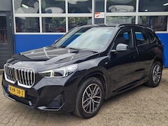 BMW X1 - SDrive18i M-Sport / Automaat / Keyless / LED / Achterklep elektrisch / Stoelverwarming / C