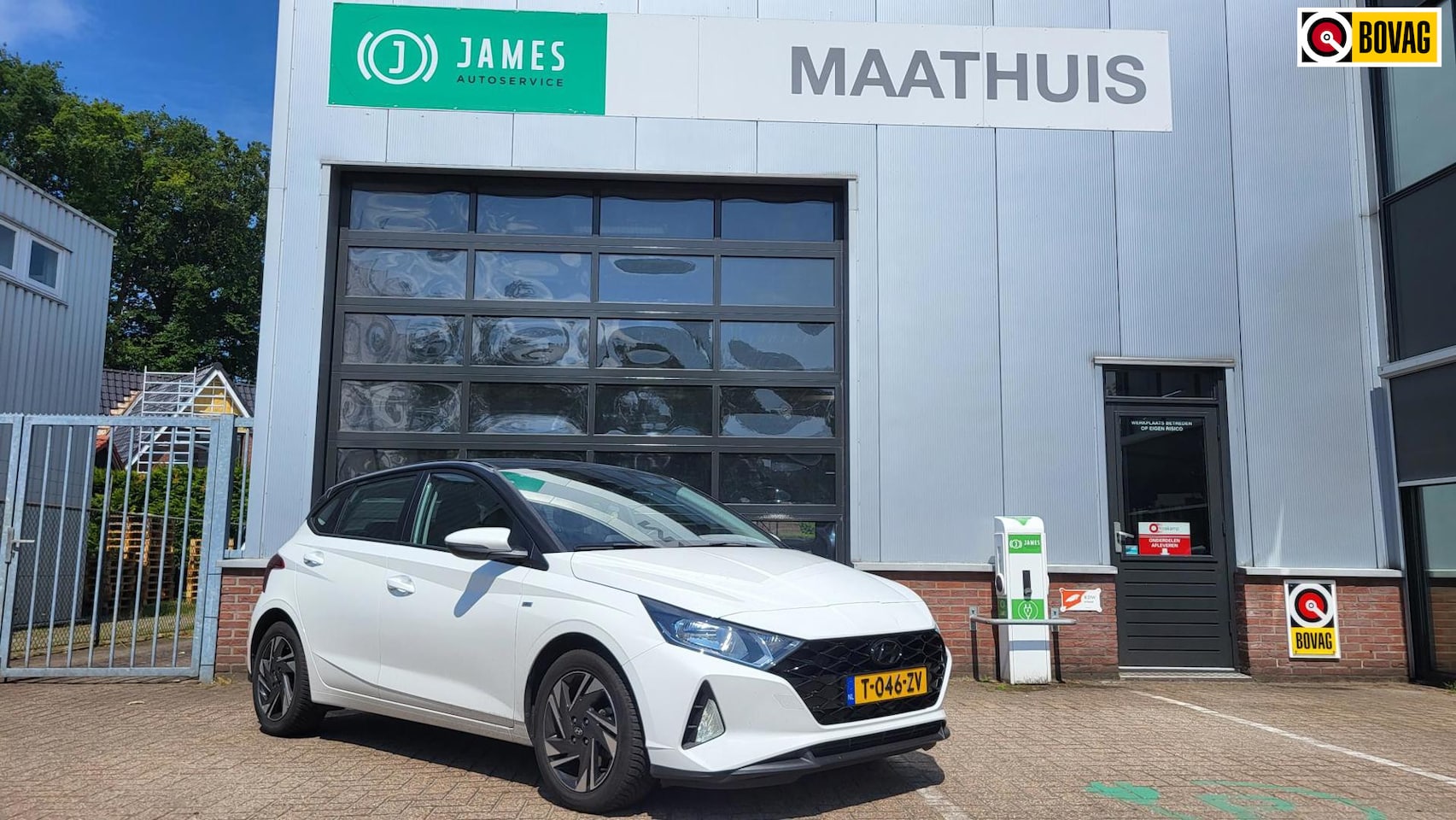 Hyundai i20 - 1.0 T-GDI Premium Hybrid Automaat! - AutoWereld.nl