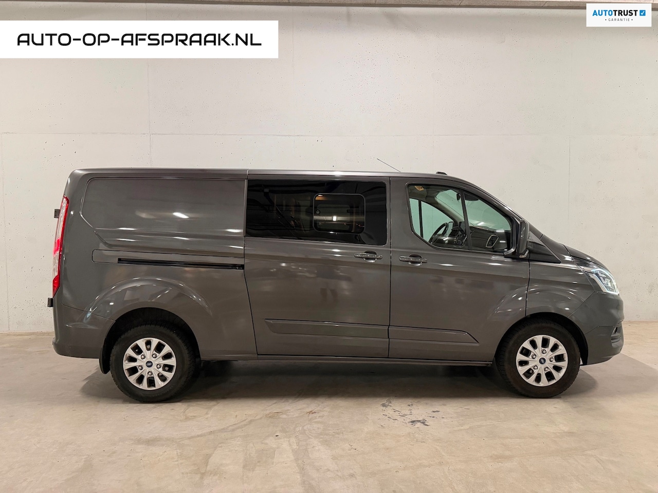 Ford Transit Custom - 300 2.0 TDCI L2H1 Limited DC Automaat Leer BTW - AutoWereld.nl