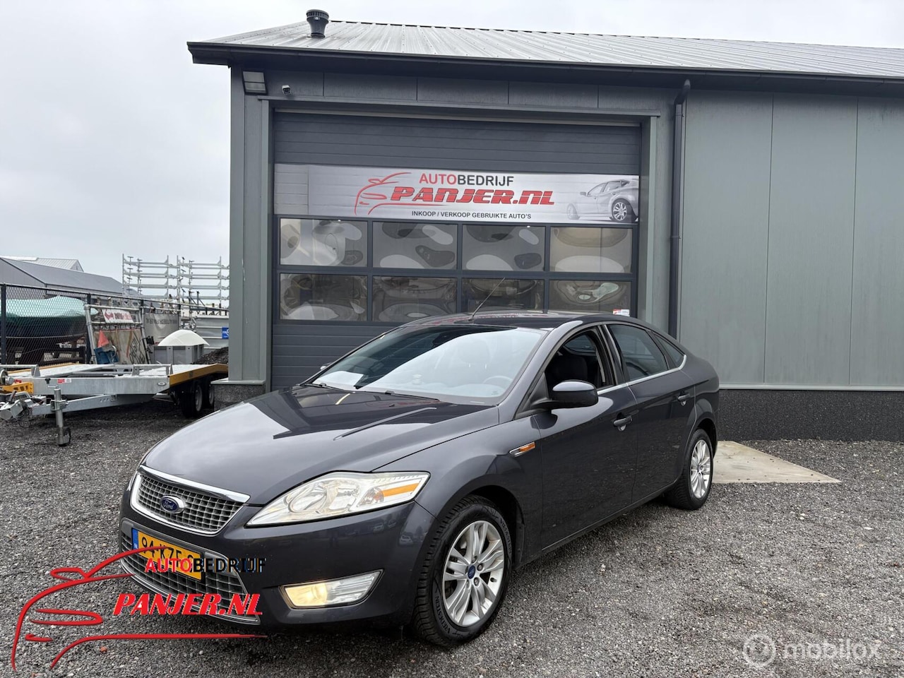 Ford Mondeo - 2.0-16V Titanium "COMPLEET+NETJES+RUIMTE" - AutoWereld.nl