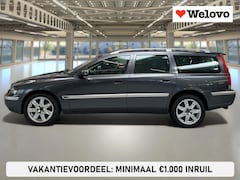 Volvo V70 - 2.5 T AWD Geartronic Titanium Incl. BTW, Dealer onderhoud, Electr. stoelen, Leder