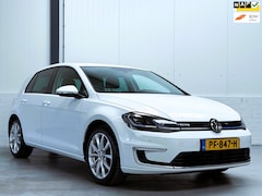 Volkswagen e-Golf - E-Golf|36KWH|248km Bereik|SoH 83%| Leder|Virtual|Warmtepomp