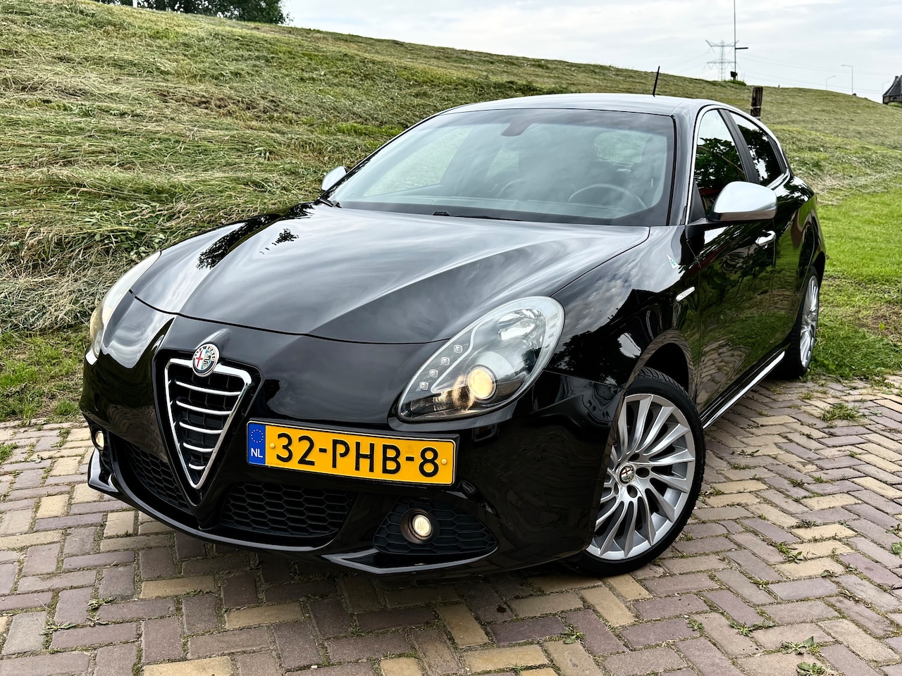 Alfa Romeo Giulietta - 1.4 T Distinctive - AutoWereld.nl