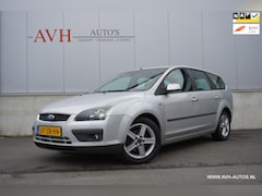 Ford Focus Wagon - 1.6-16V Futura