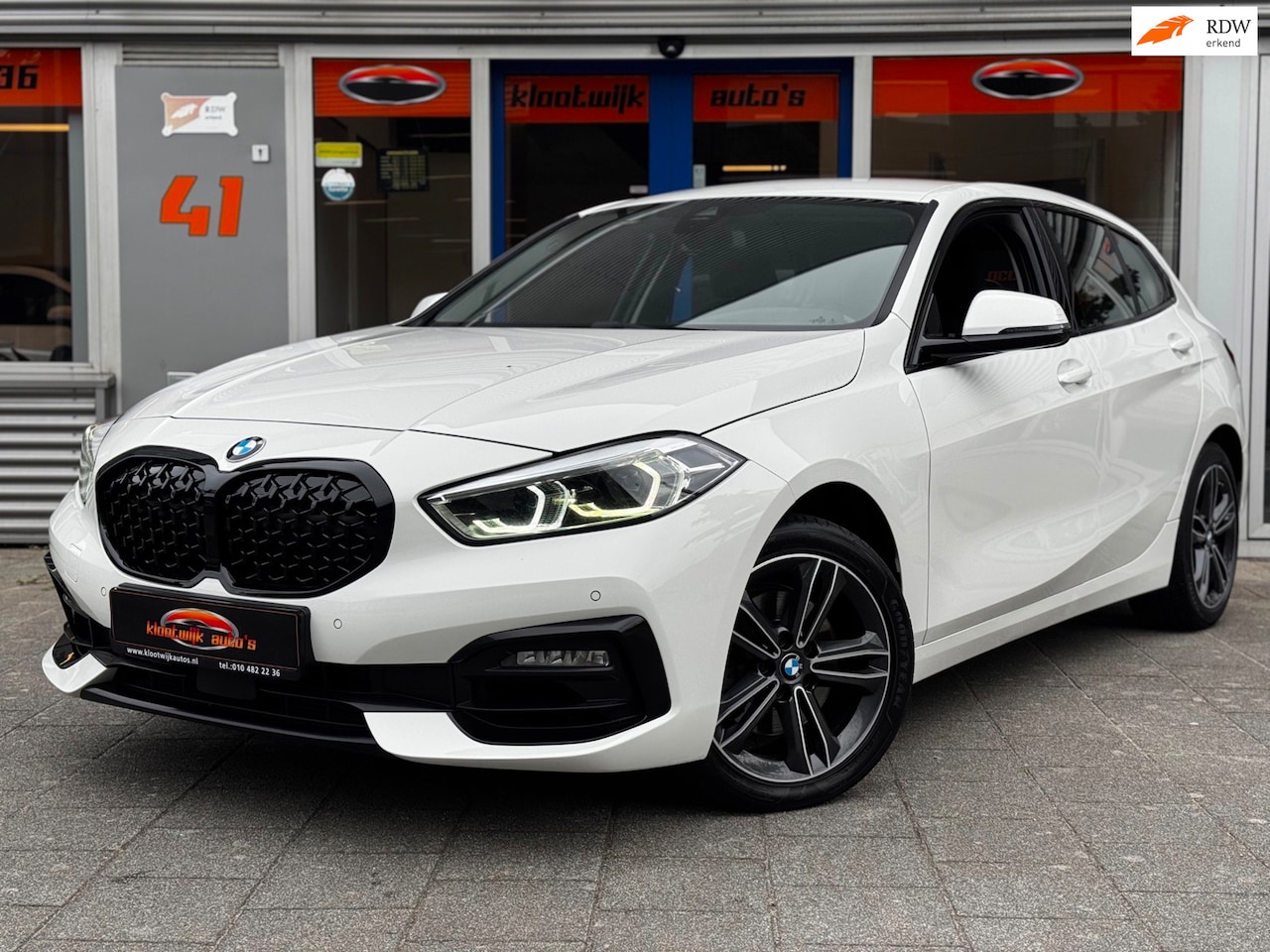 BMW 1-serie - 118i Sportline Automaat Cruise LED Dealer Onderhouden - AutoWereld.nl
