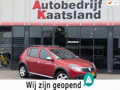 Dacia Sandero Stepway - 1.6 - Airco - Trekhaak - APK: 6-2027