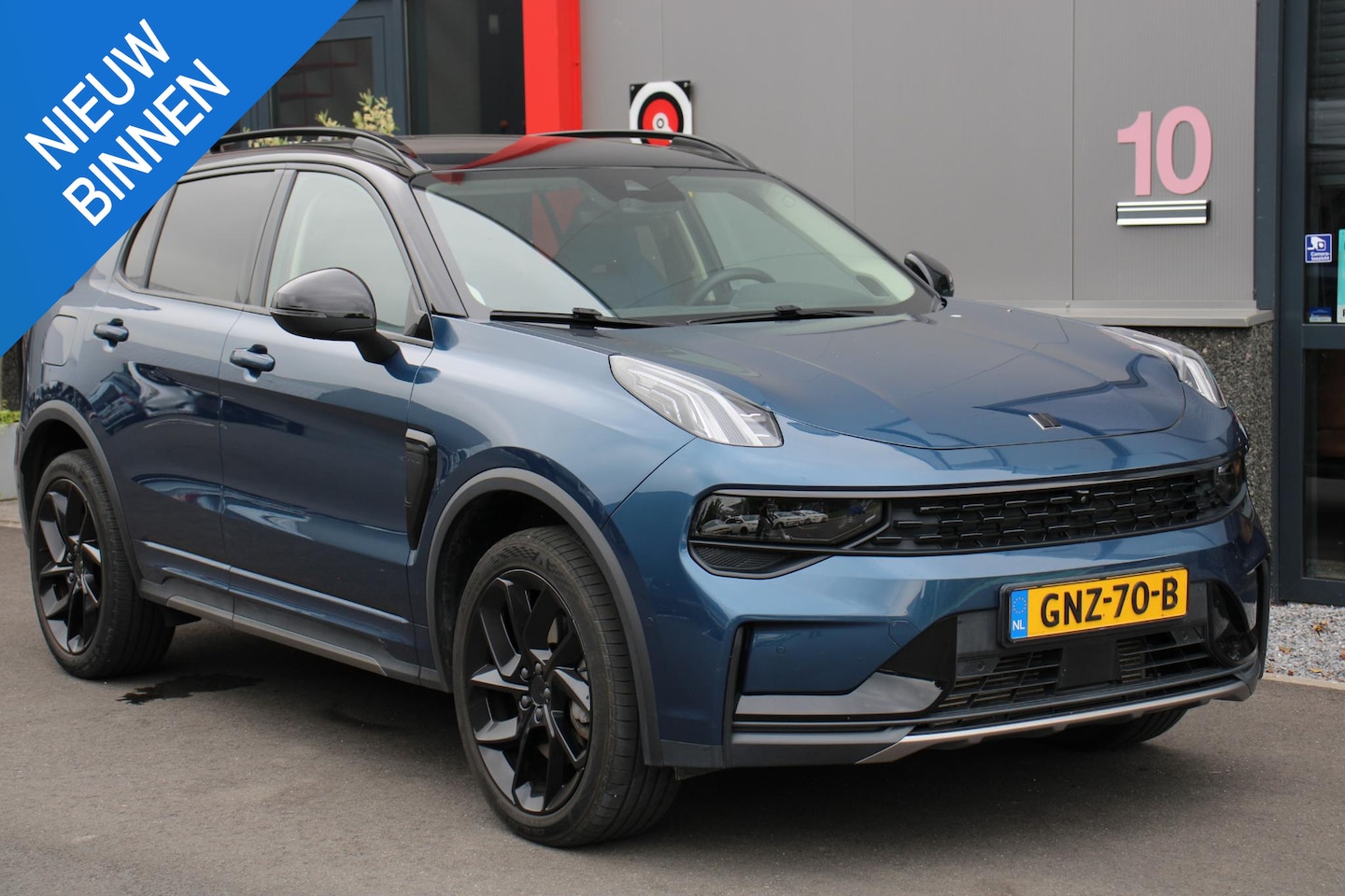 Lynk & Co 01 - 1.5 27DKM, 360, PANO, BLACK PAKKET, CARPLAY - AutoWereld.nl